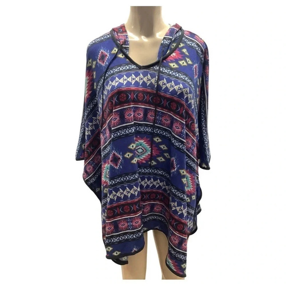 Belle Du Jour Women’s Patterned Hooded Poncho Size Medium New With Tags - Picture 1 of 6